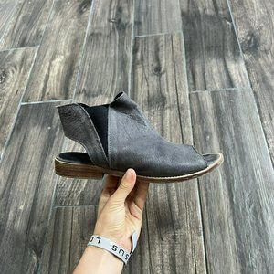 musse and cloud gray sandals gray size 39  Or 8